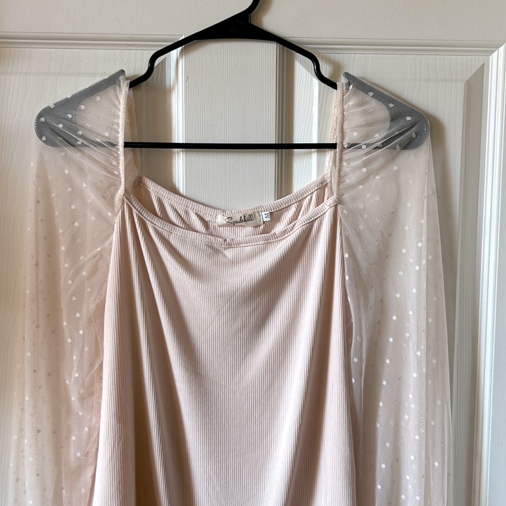 NWOT Women’s Body suit sheer sleeves size M - Picture 2 of 5